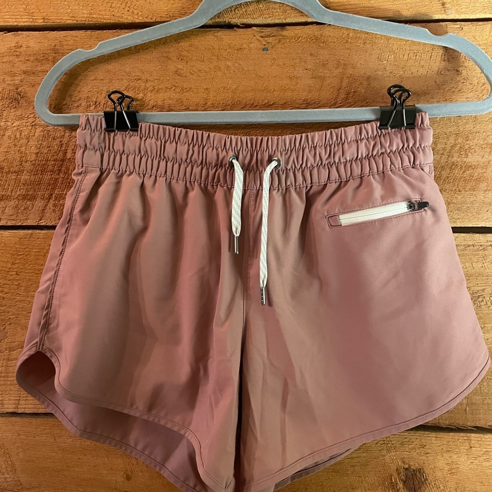 Vuori women’s athletic shorts, Clementine short